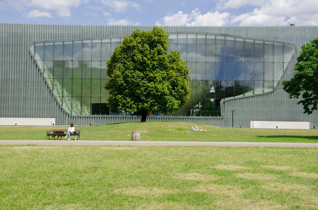 Studio Panorama "Night And Day" Varsóvia Exterior foto